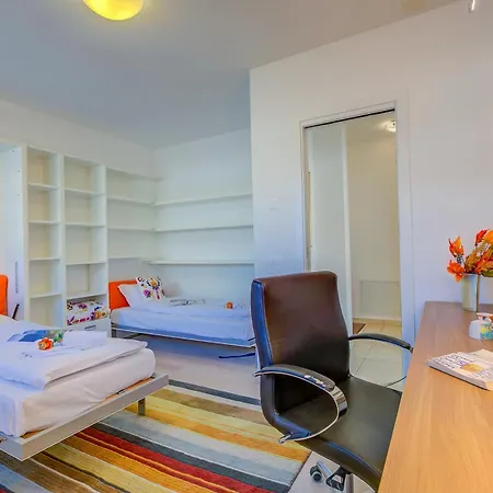 Il Parco Exclusive - With Balcony & Views - Happy Apartman *