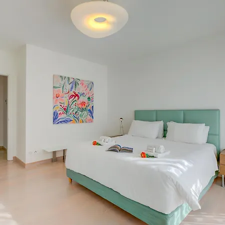 Il Parco Exclusive - With Balcony & Views - Happy Apartman *
